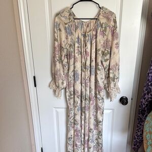 Floral Long Sleeve robe with Lace Trim